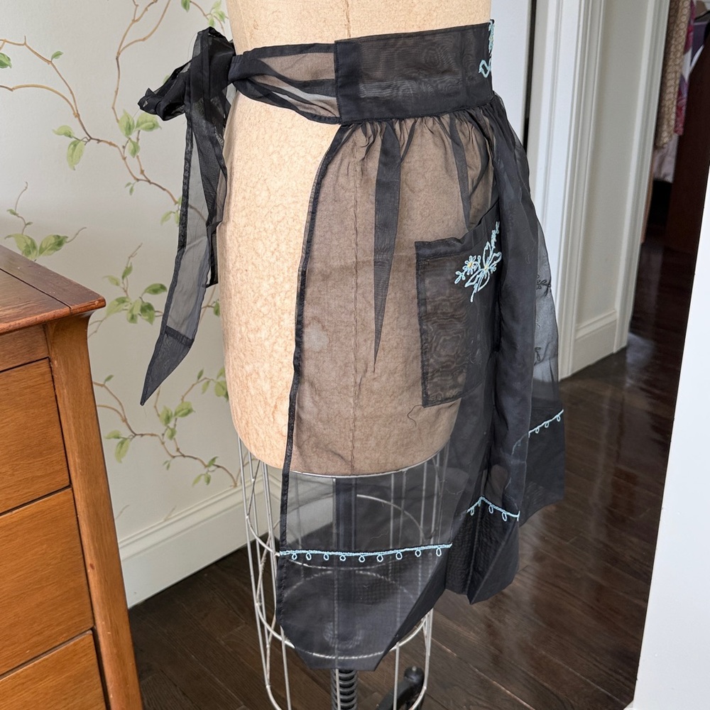 Vintage Sheer Black Embroidered Floral Apron - Picture 7 of 12